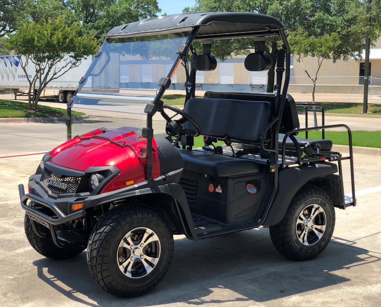 Cazador Eagle EV5 Electric Golf Cart