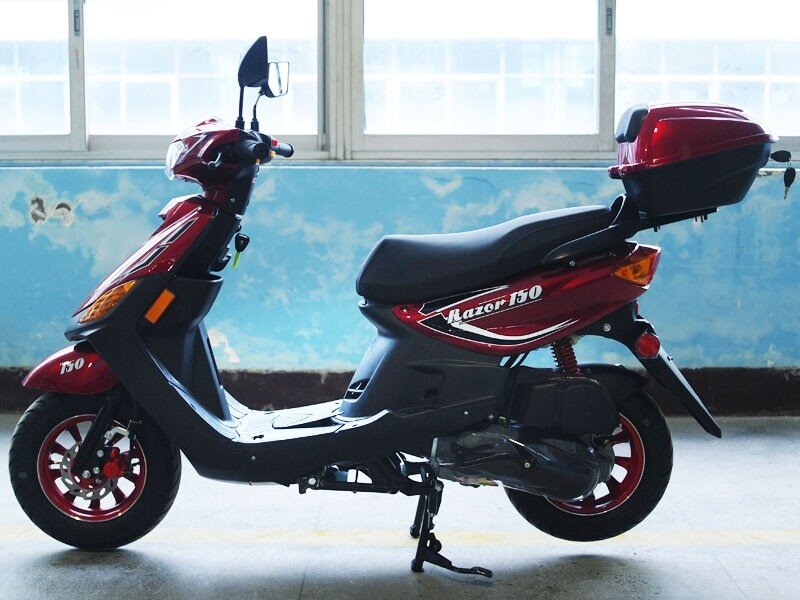 Dongfang Razor 150 Scooter
