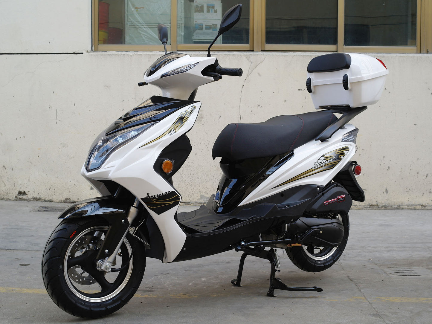 Super 200 Scooter