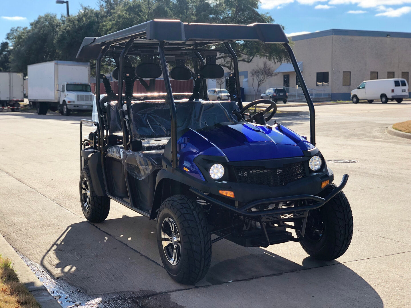 Cazador Limo 400 EFI 4X4 6 Seater Golf Cart